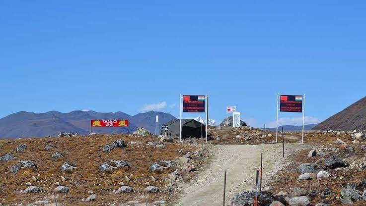 As_Tezpur_india-hands-back-pla-soldier-to-china_img_7203907