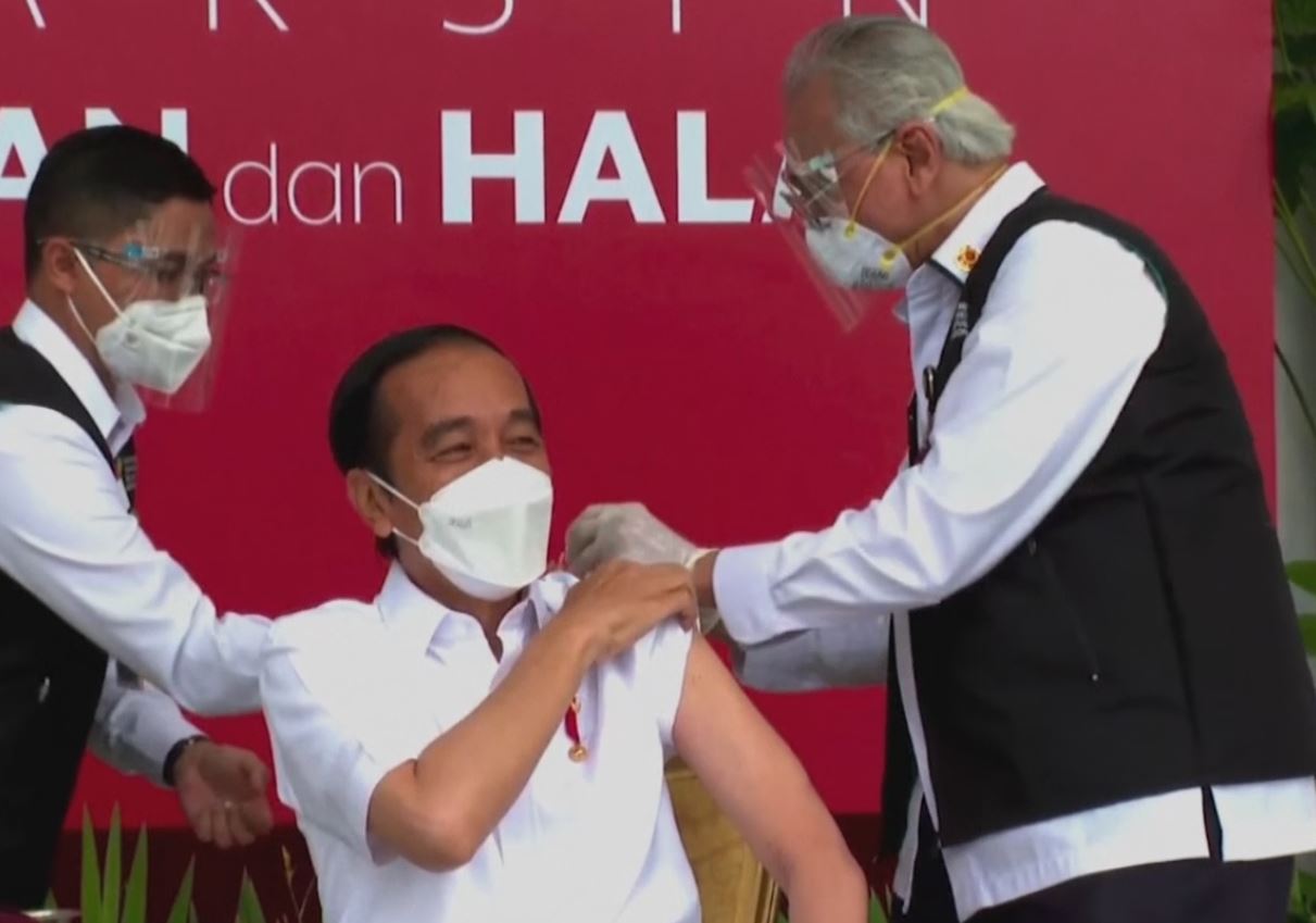 indonesia's president joko widodo became the first person in his country to receive a chinese made covid 19 vaccine