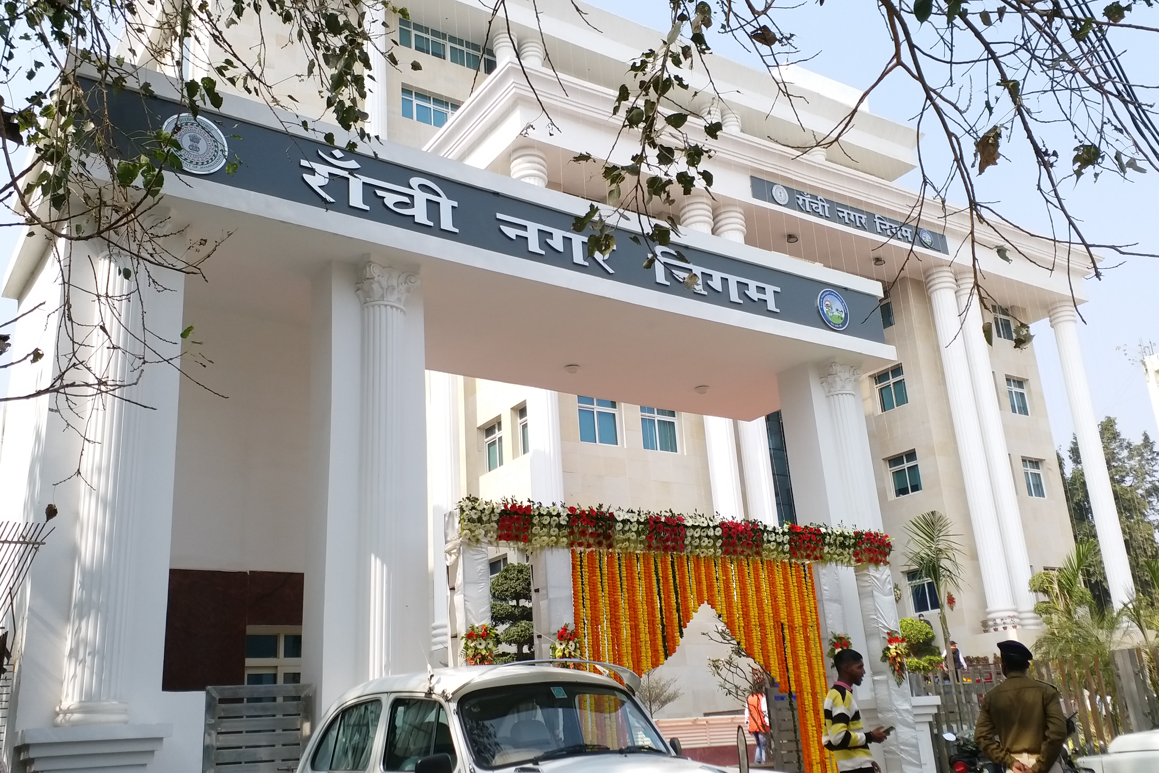 Office starts from new municipal building in ranchi