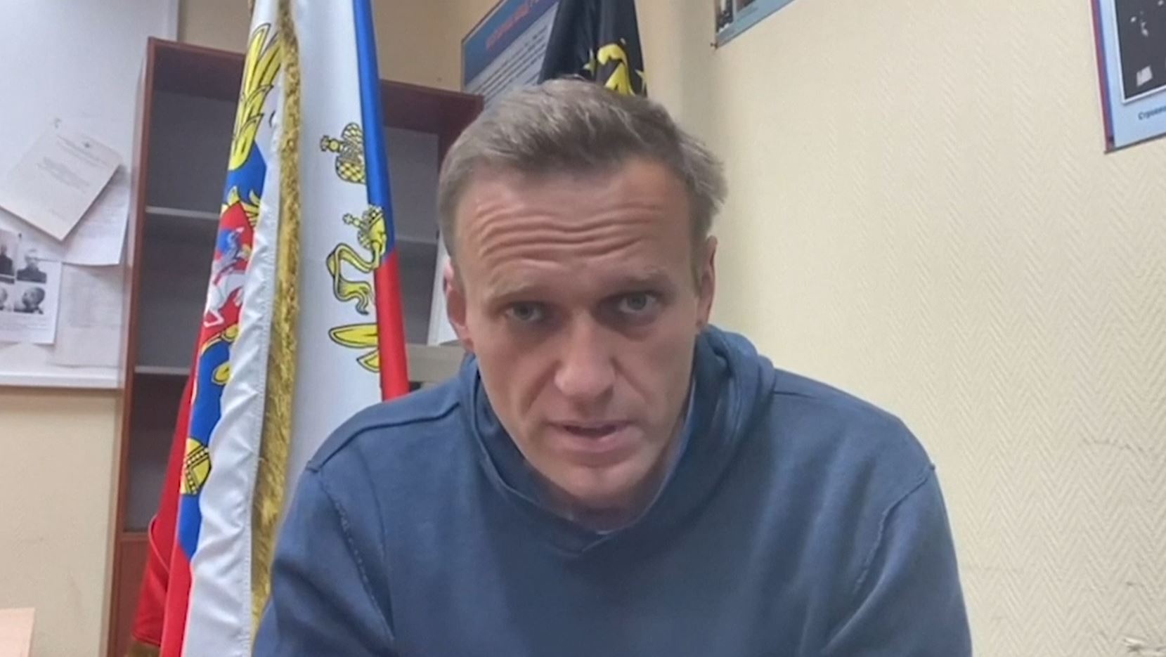 russia should release opposition leader alexey navalny says european council