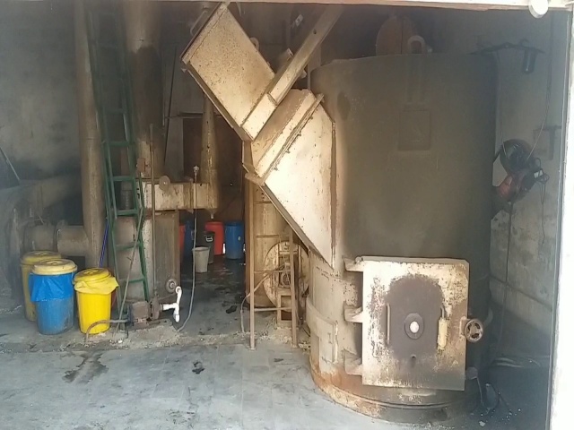 incinerator being used to dispose bio medical waste