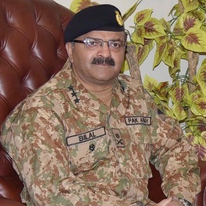 pakistan appoints former military general as saudi envoy