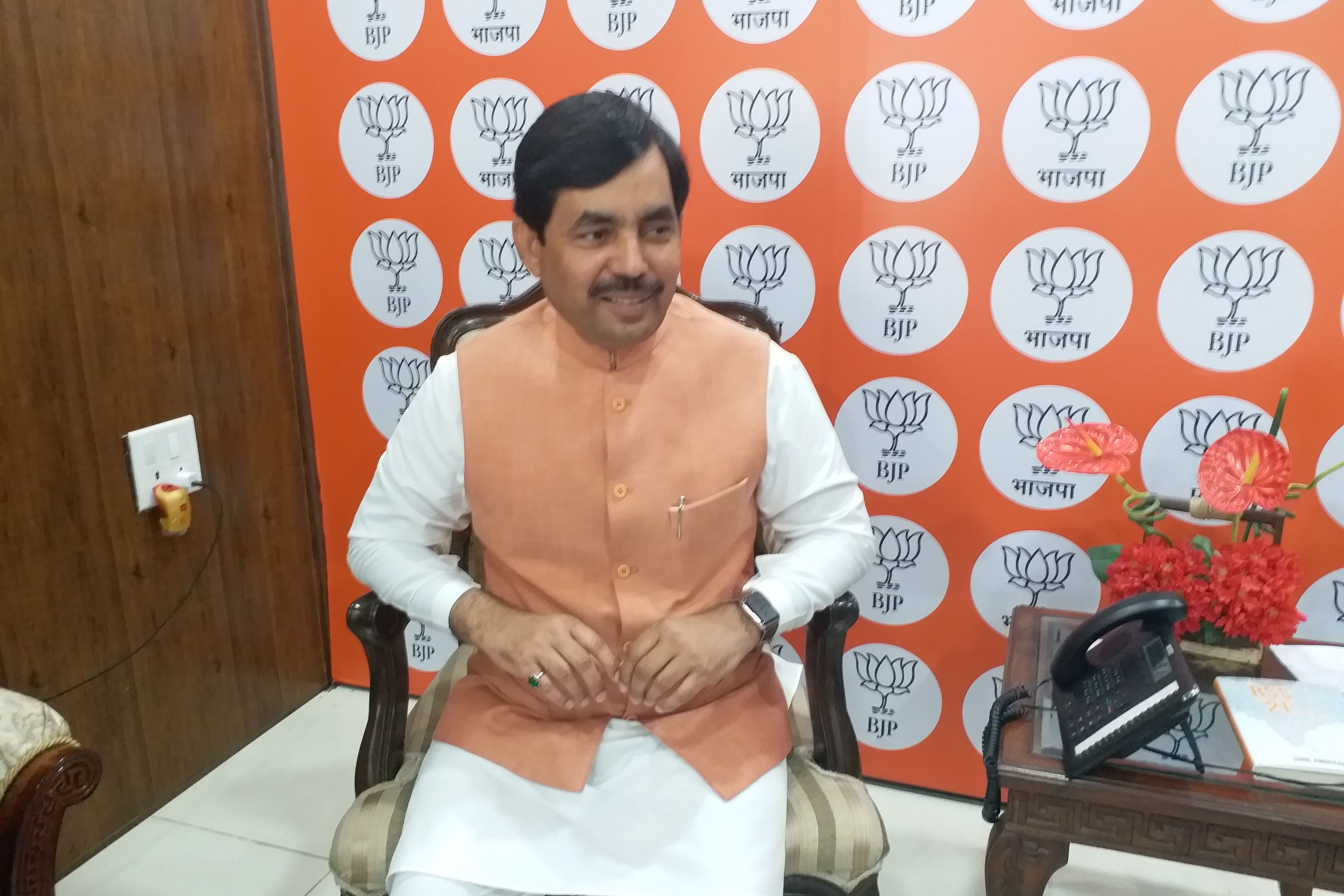 Shahnawaz hussain on nitish kumar