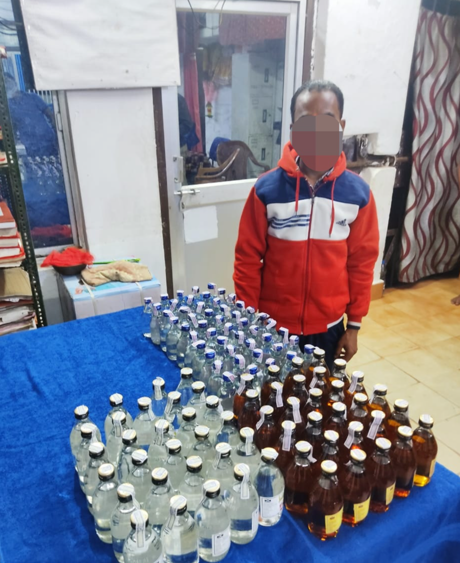 one-arrested-on-charges-of-illigal-selling-local-liquor-in-puri