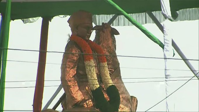 West Bengal CM Mamata Banerjee leads a march