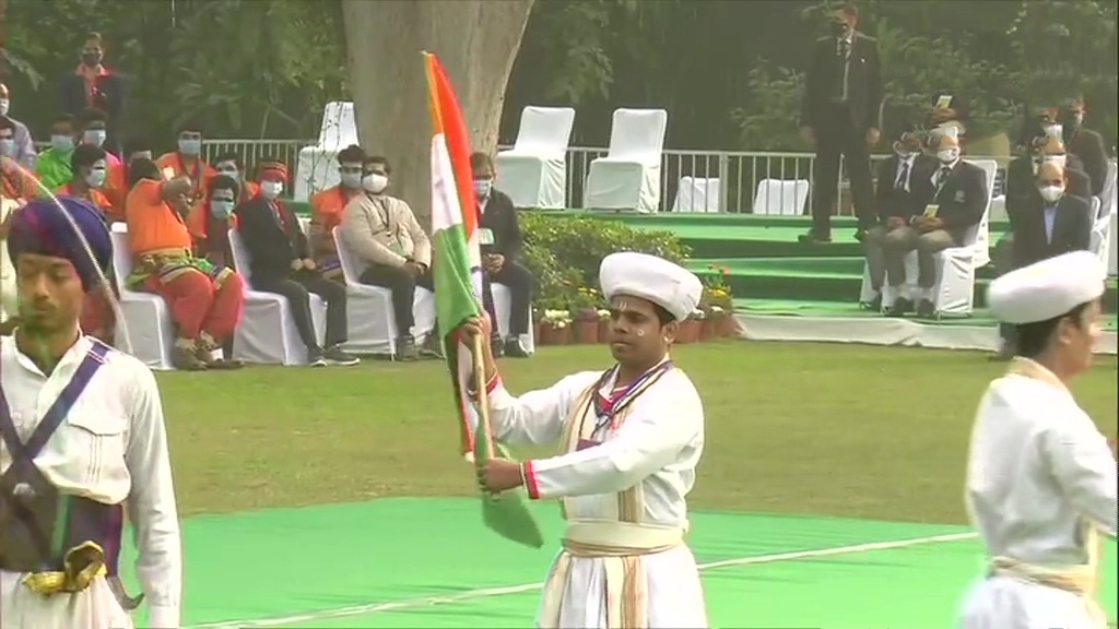 PM Modi interacts with the NCC cadets, NSS volunteers and artists participating in Republic Day Parade.