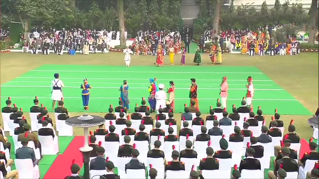 PM Modi interacts with the NCC cadets, NSS volunteers and artists participating in Republic Day Parade.