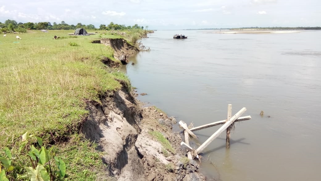 as-naoboicha-pokonia-ghat-subansiri-river-erosion-vis-asc10037