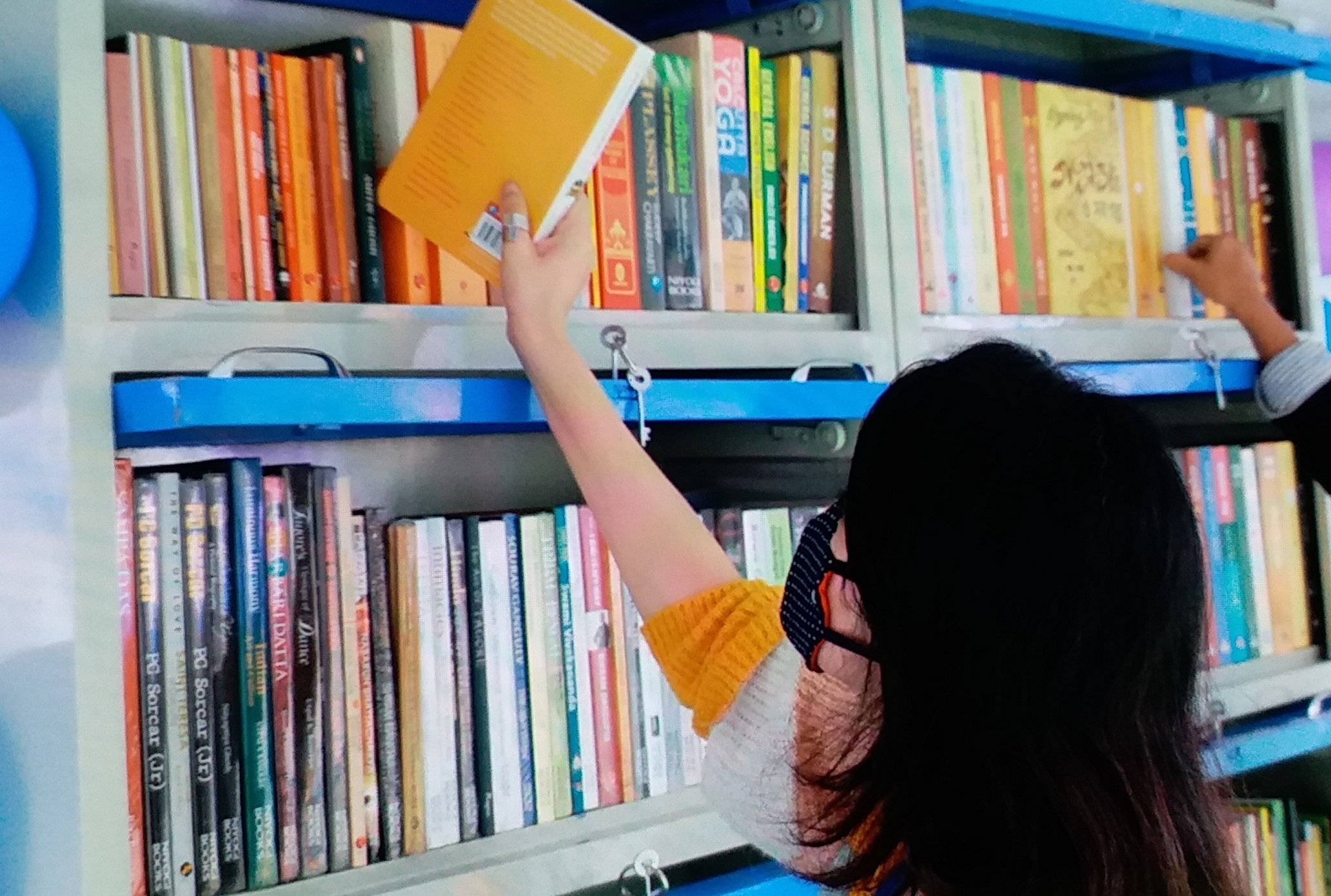 kolkata young readers boat library