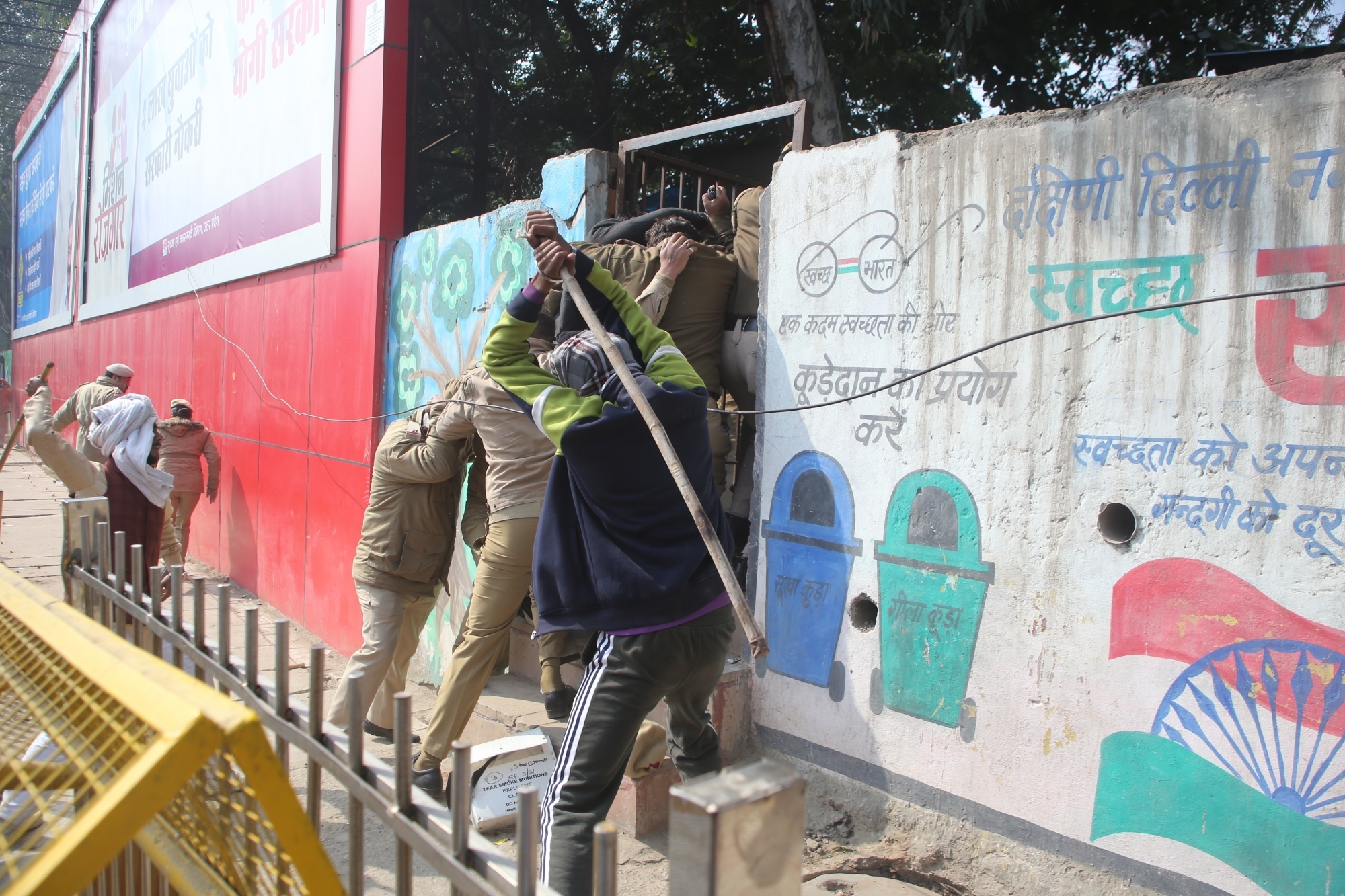 How Kisan Gantantra parade turned violent in Delhi