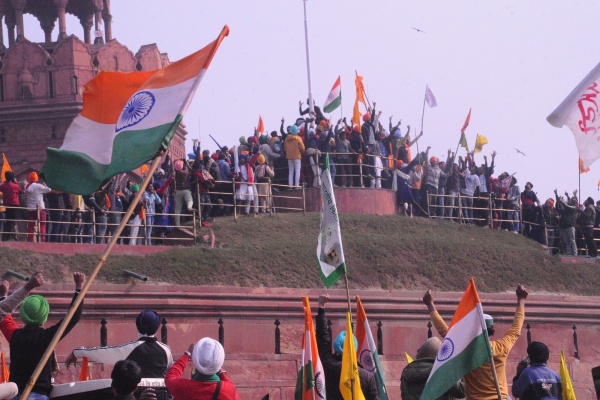 কৃষকৰ প্ৰতিবাদ