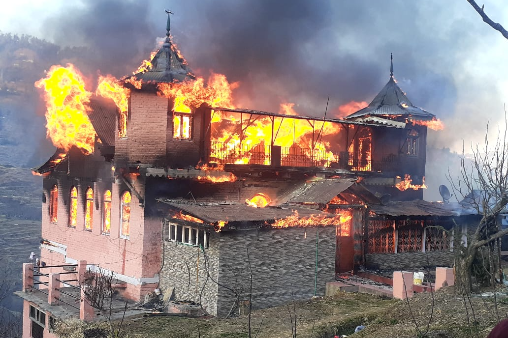 Fire incident in Jubbal Shimla, जुब्बल शिमला में आग की घटना