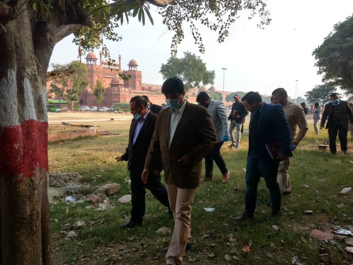 Delhi Police Crime Branch and Forensic Science Laboratory (FSL) examine Red Fort area in connection with 26th January violence case.