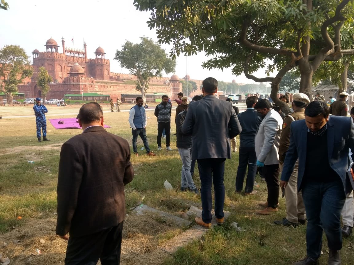 Delhi Police Crime Branch and Forensic Science Laboratory (FSL) examine Red Fort area in connection with 26th January violence case.