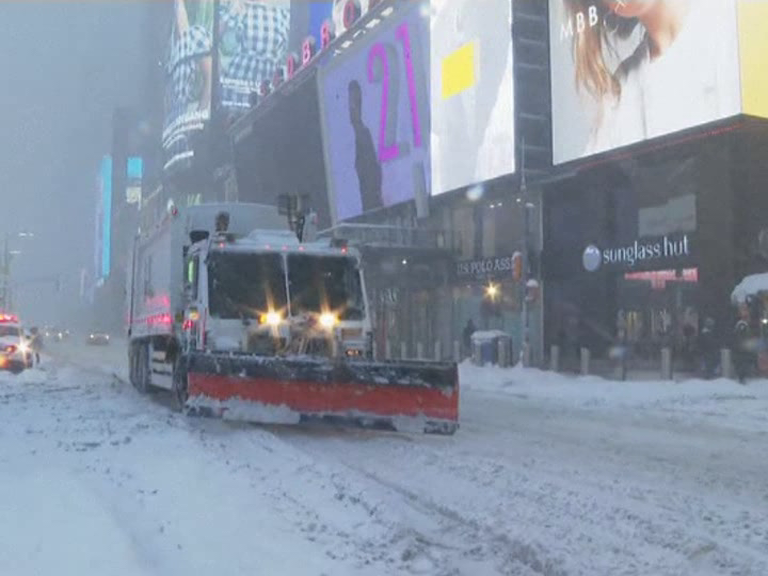 Major storm hits Northeast, more than foot of snow forecast