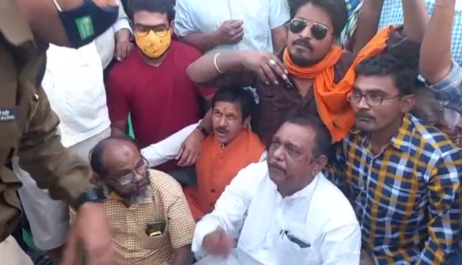 police arrested bjp worker in raipur