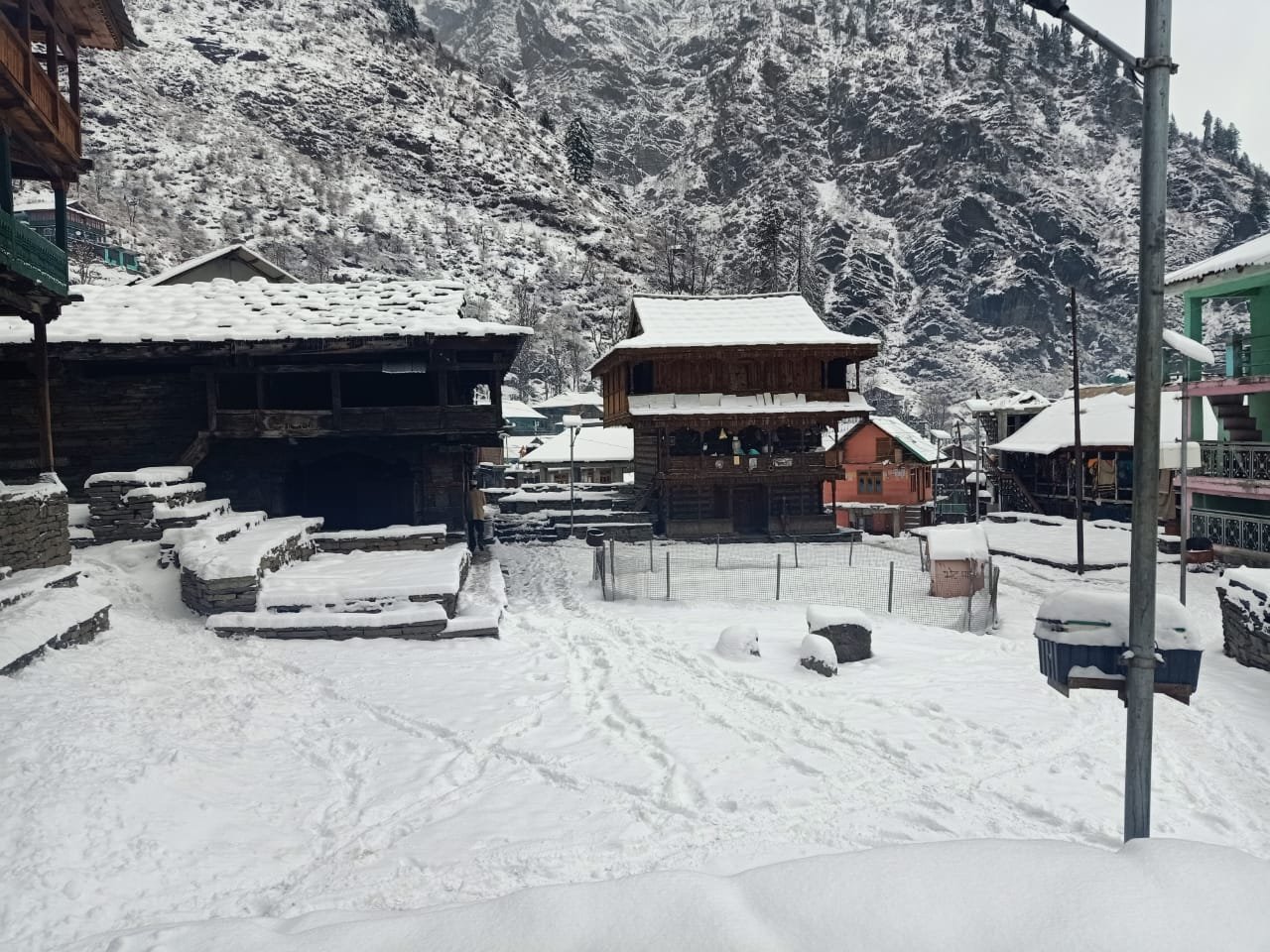 blanket of snow in Himachal Pradesh