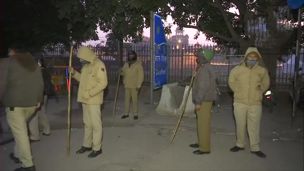 Farmers' Chakka jam: Delhi Police tightens security, monitors social media