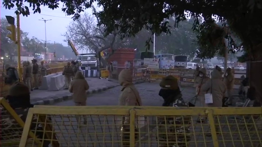 Farmers' Chakka jam: Delhi Police tightens security, monitors social media