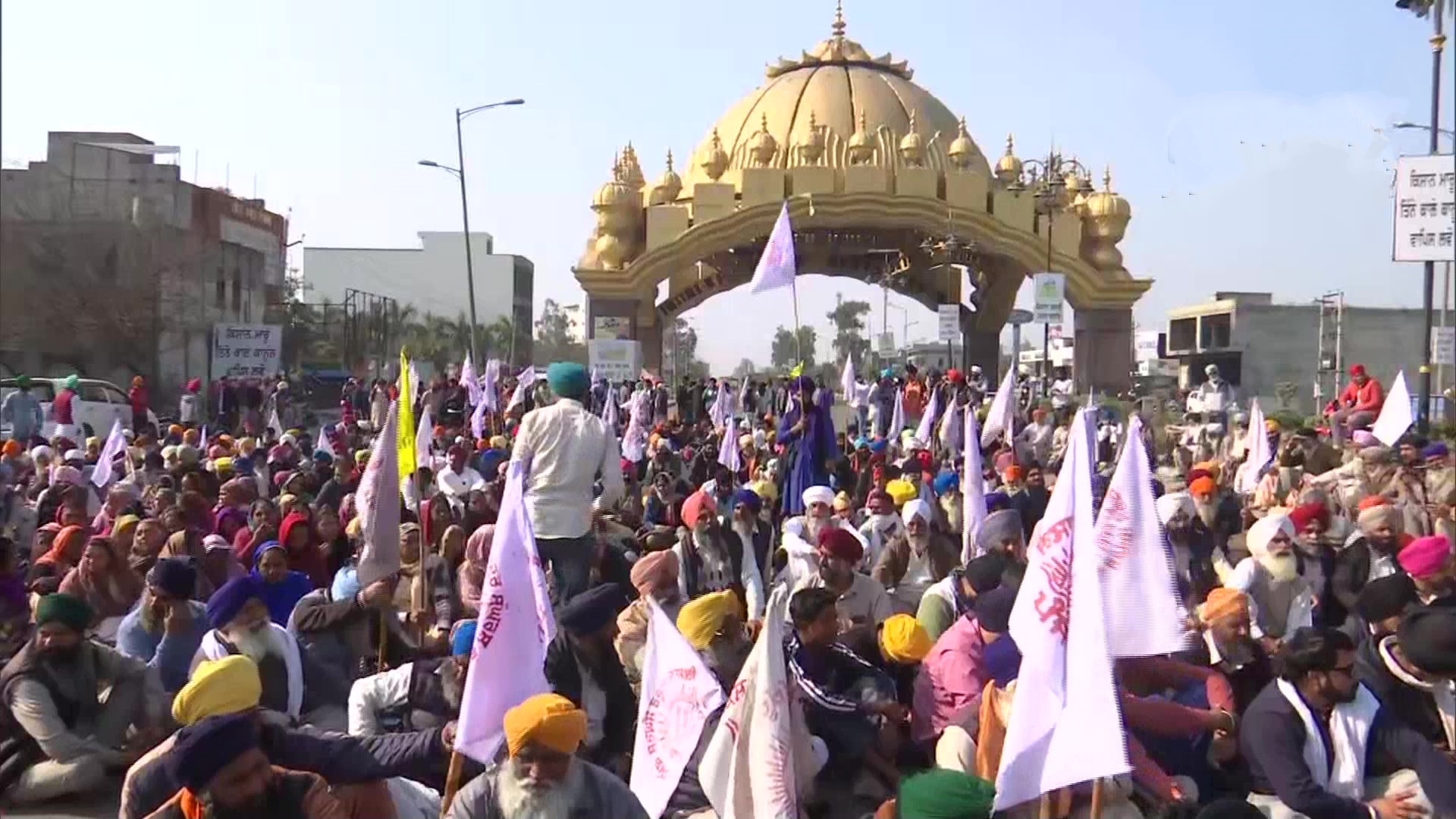 Nationwide chakkajam end with peaceful called by protesting farmer unions