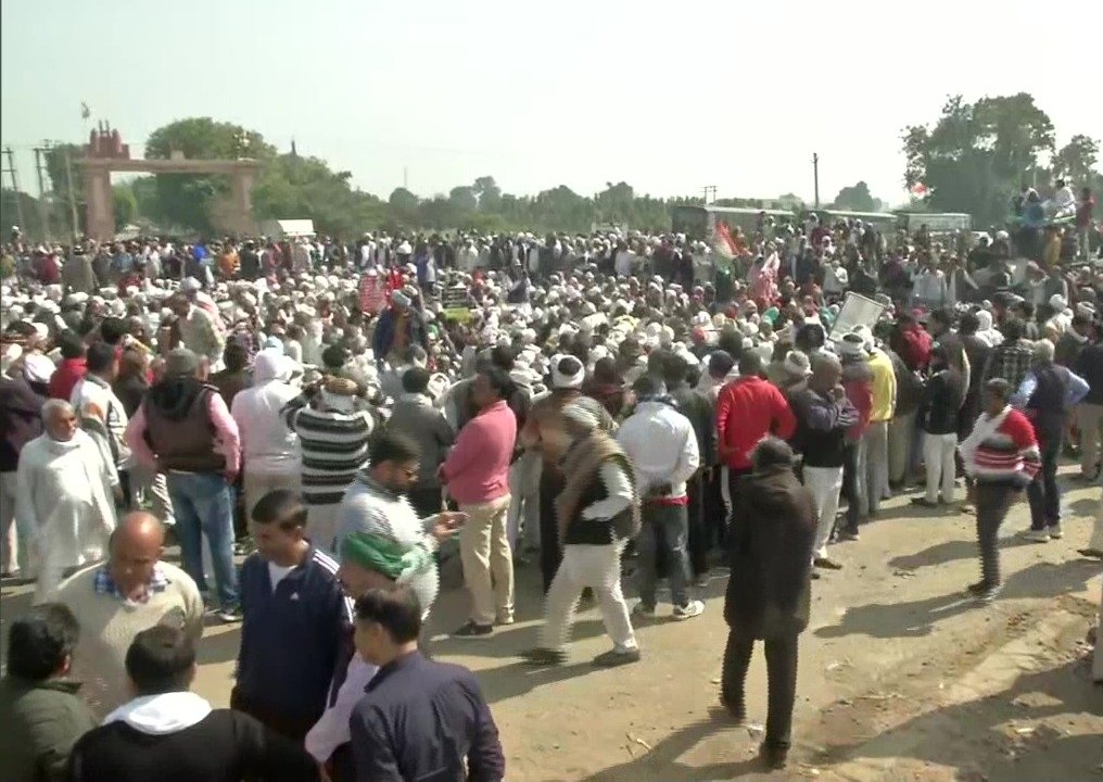 Nationwide chakkajam end with peaceful called by protesting farmer unions