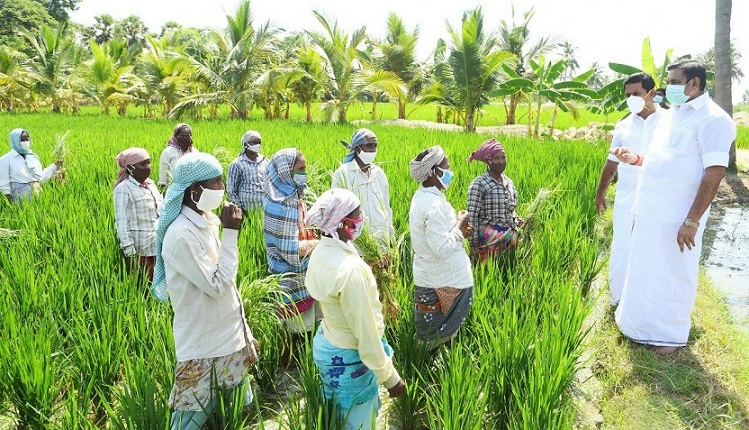 ’கூட்டுறவு கடன் தள்ளுபடியால் அதிகம் அதிமுகவினரே பயனடைவர்’