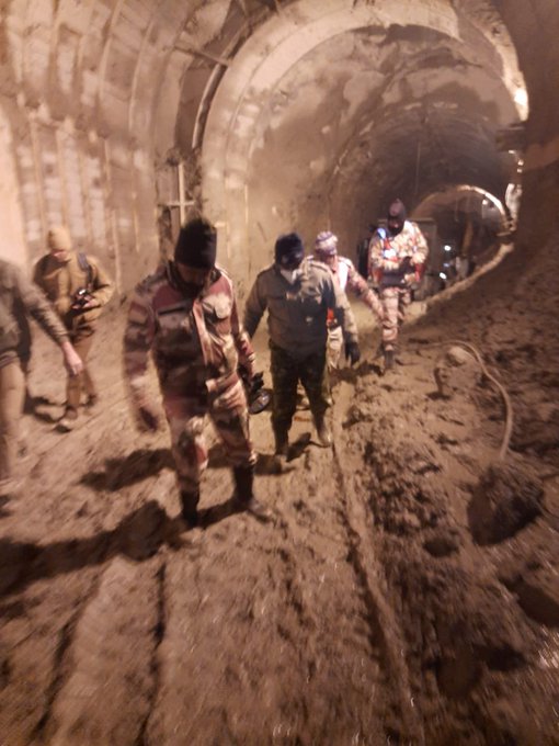 uttarakhand flood disaster operations are under progress to find missing workers in tunnel