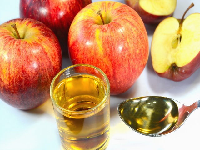 Apply apple cider vinegar