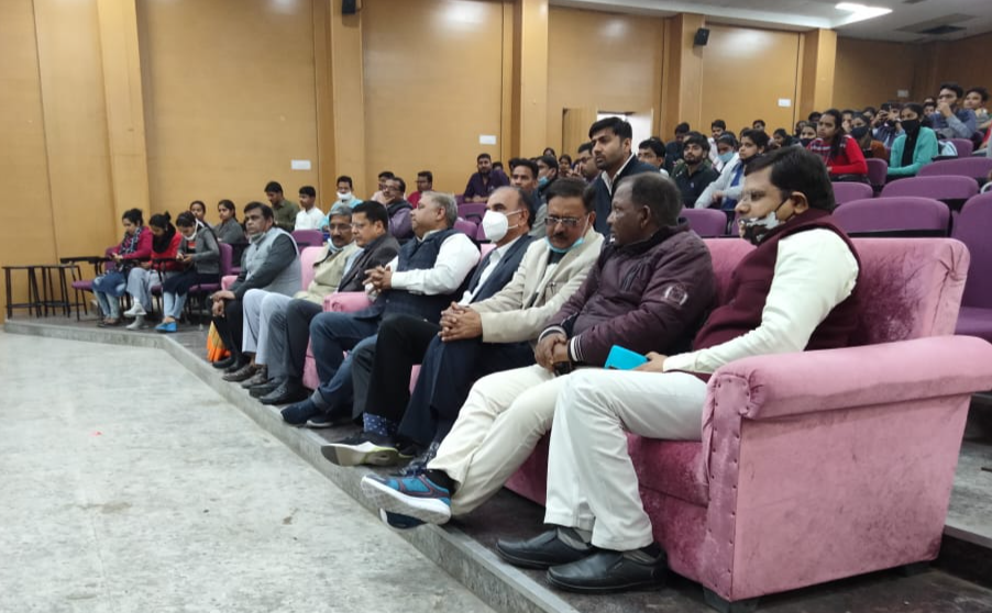 seminar organized at avadh university