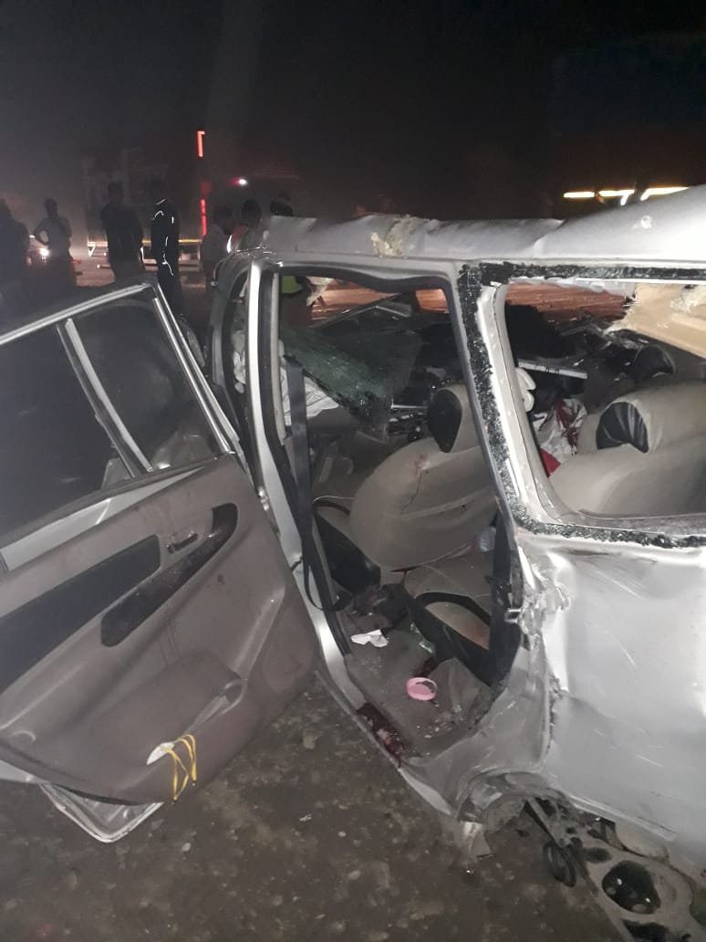 collision between multiple vehicles on Mumbai - Pune Expressway near Khopoli, 5dead