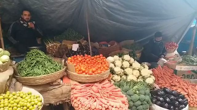 vegetables and fruit prices in Himachal, हिमाचल में सब्जियों और फलों की कीमतें