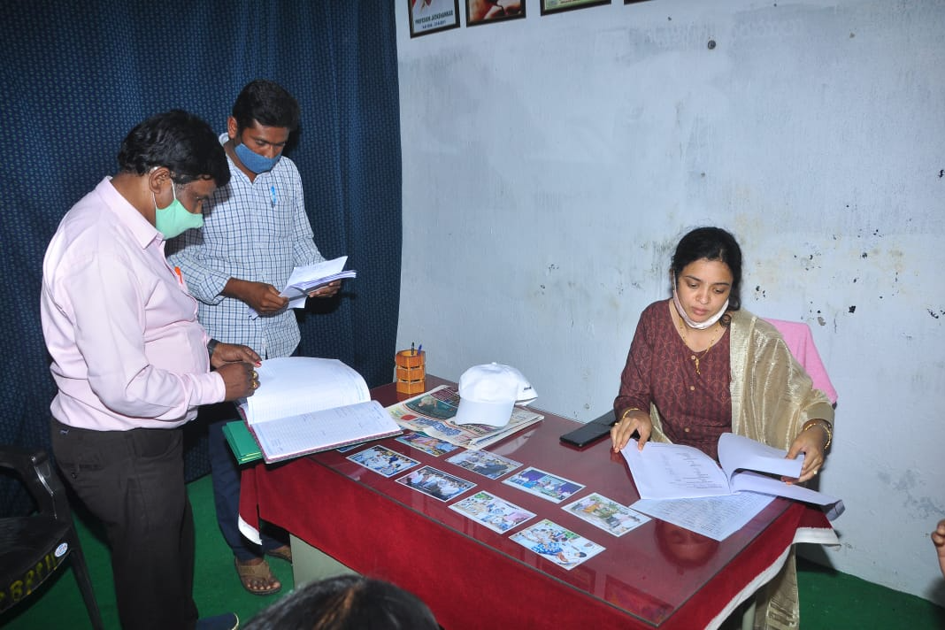 Khammam Zp ceo oversees the rural development work in Enkoor mandal