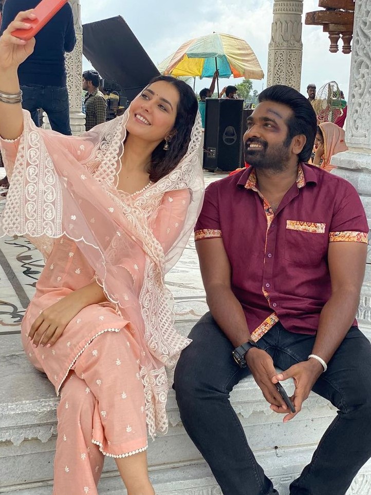 vijay sethupathi raashi khanna