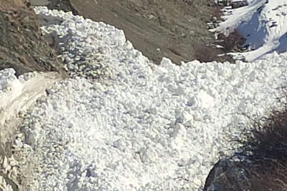 Avalanche in lahaul spiti