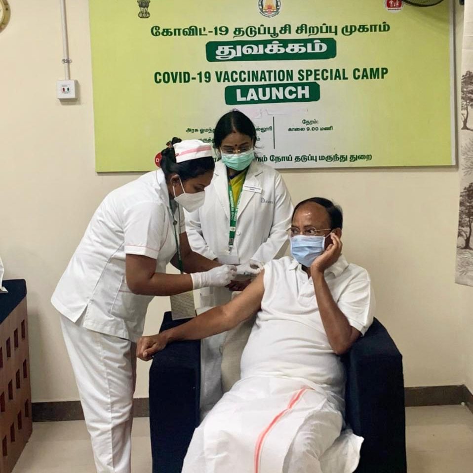 venkaiah Receives COVID Vaccine