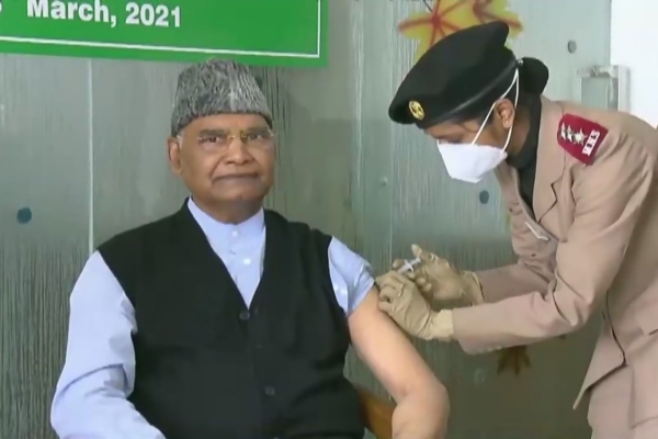 President Ram Nath Kovind receives first dose of COVID19 vaccine at RR Hospital