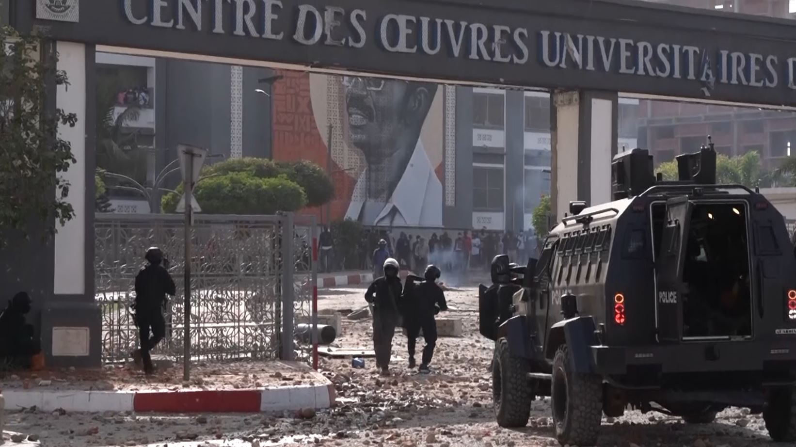 senegal clashes kill one after opposition leader arrested