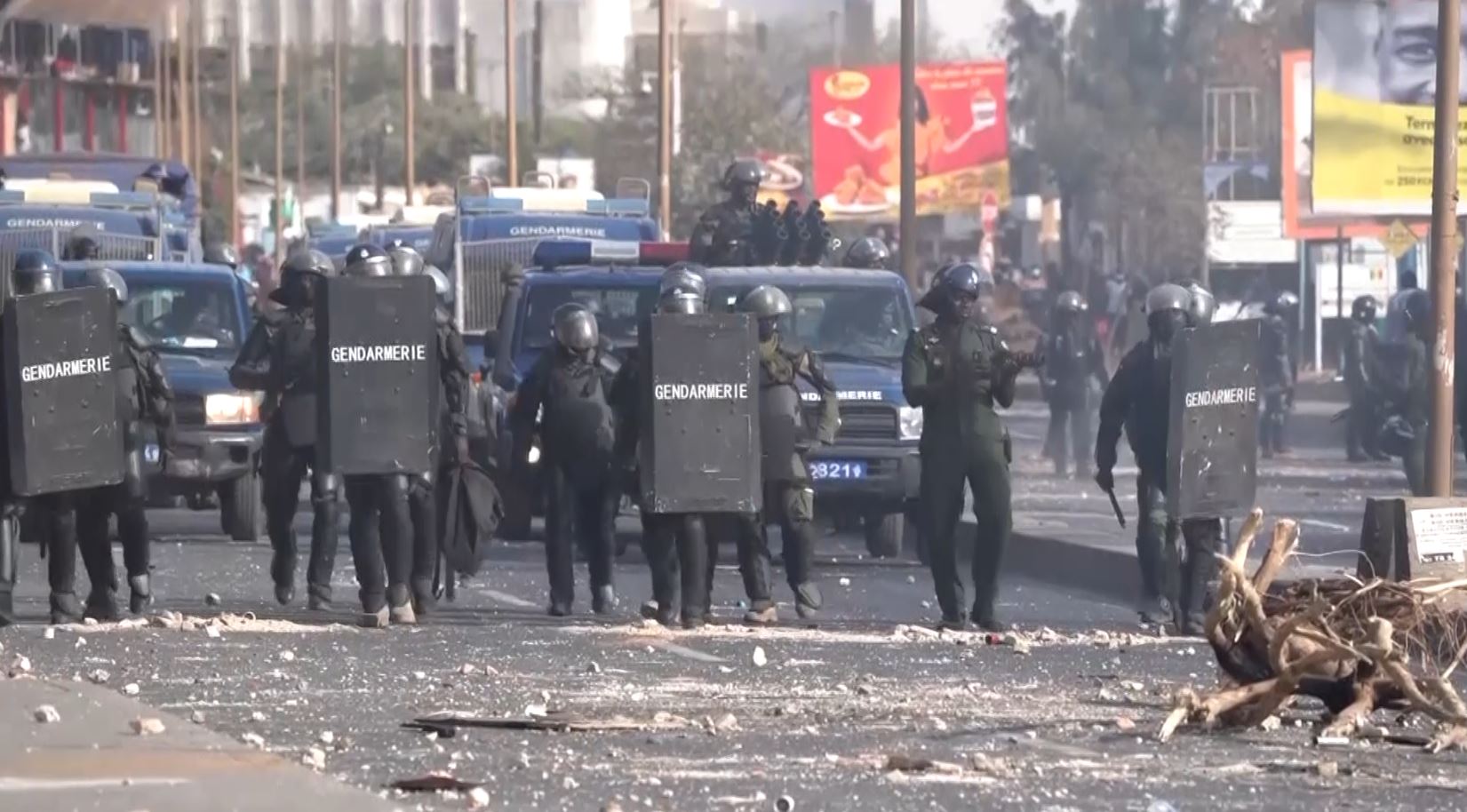 senegal clashes kill one after opposition leader arrested