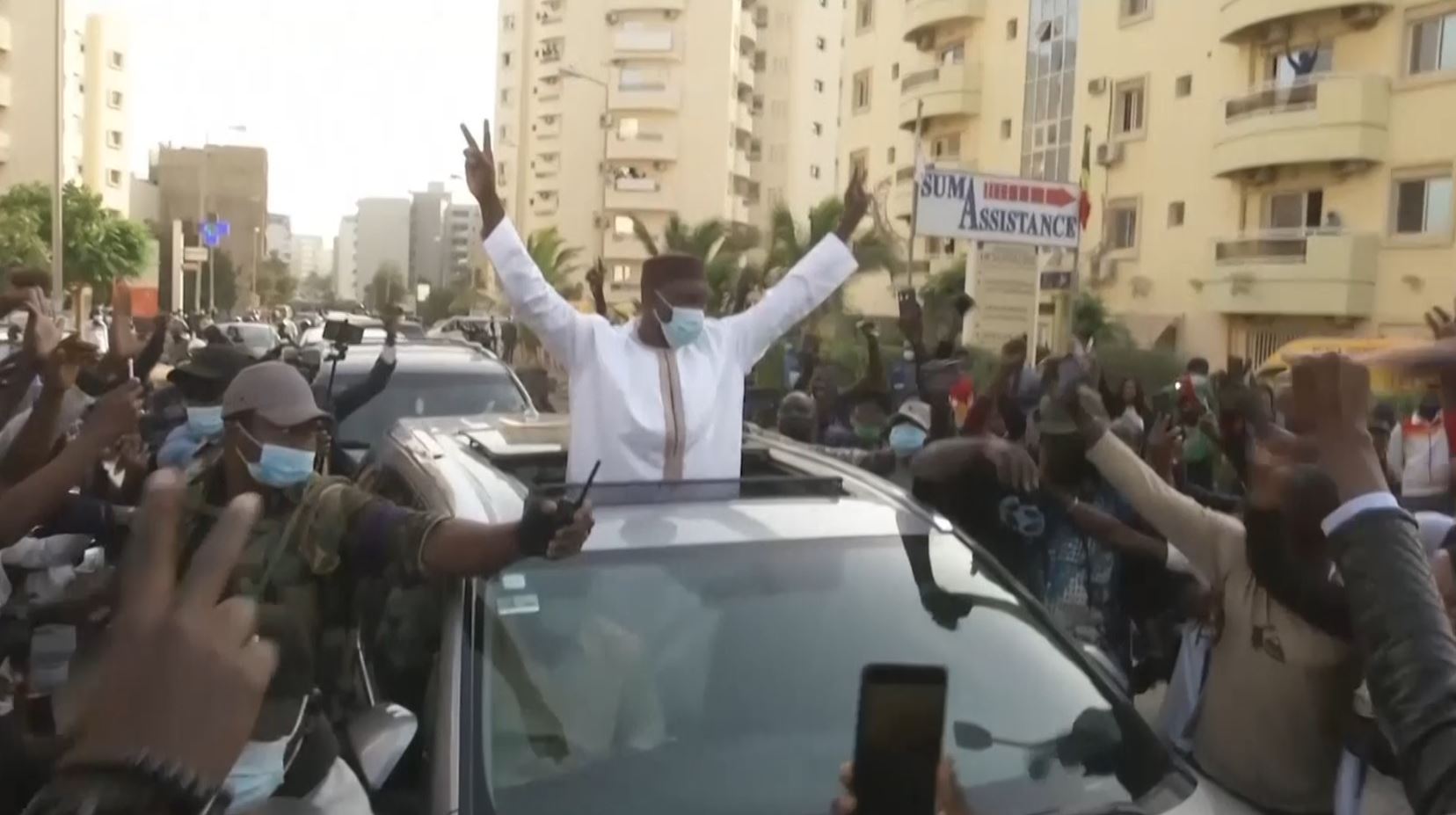 senegal clashes kill one after opposition leader arrested