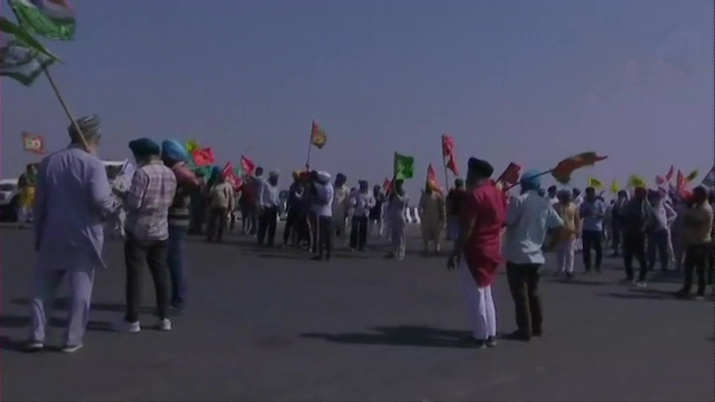 Farmers block Western Peripheral Expressway in Kundli, Sonipat