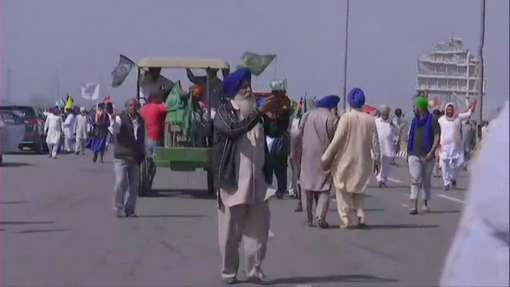 Farmers block Western Peripheral Expressway in Kundli, Sonipat