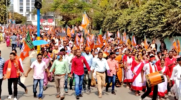 mla-binod-hazarika-filled-nomination