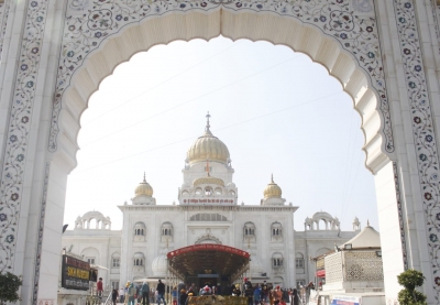 Free-of-charge dialysis hospital at Delhi's Bangla Sahib