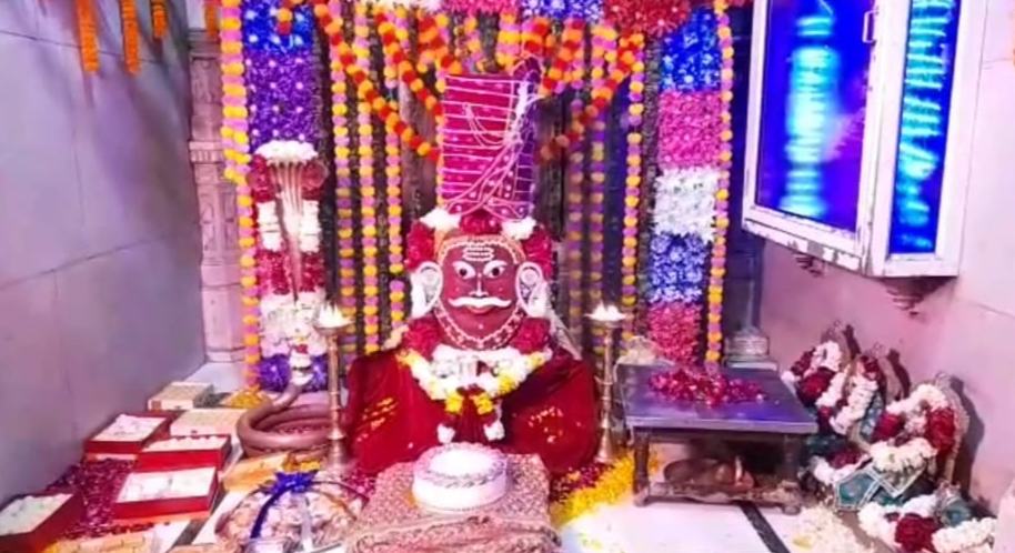 प्राचीन दूधेश्वर नाथ मंदिर.