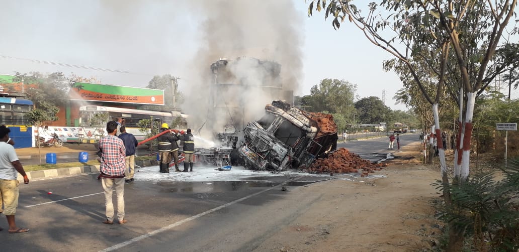 man-burnt-alive-when-container-and-lorry-hits-each-other-in-medchal-district