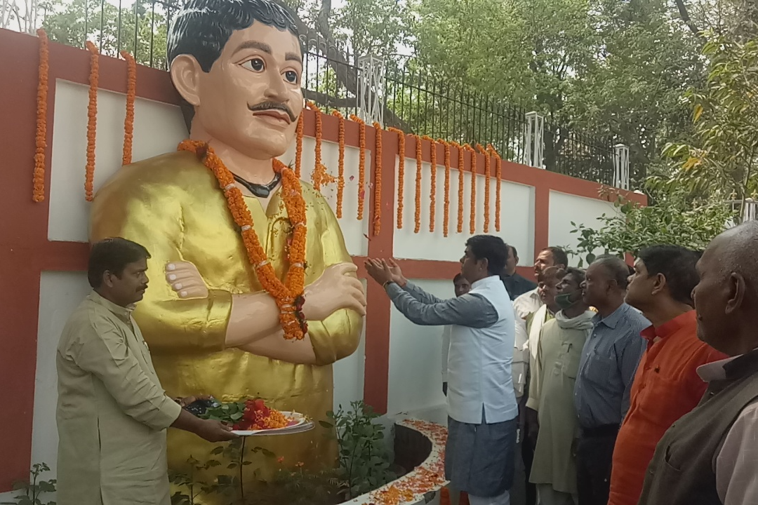 statue of jubba sahni unveiled