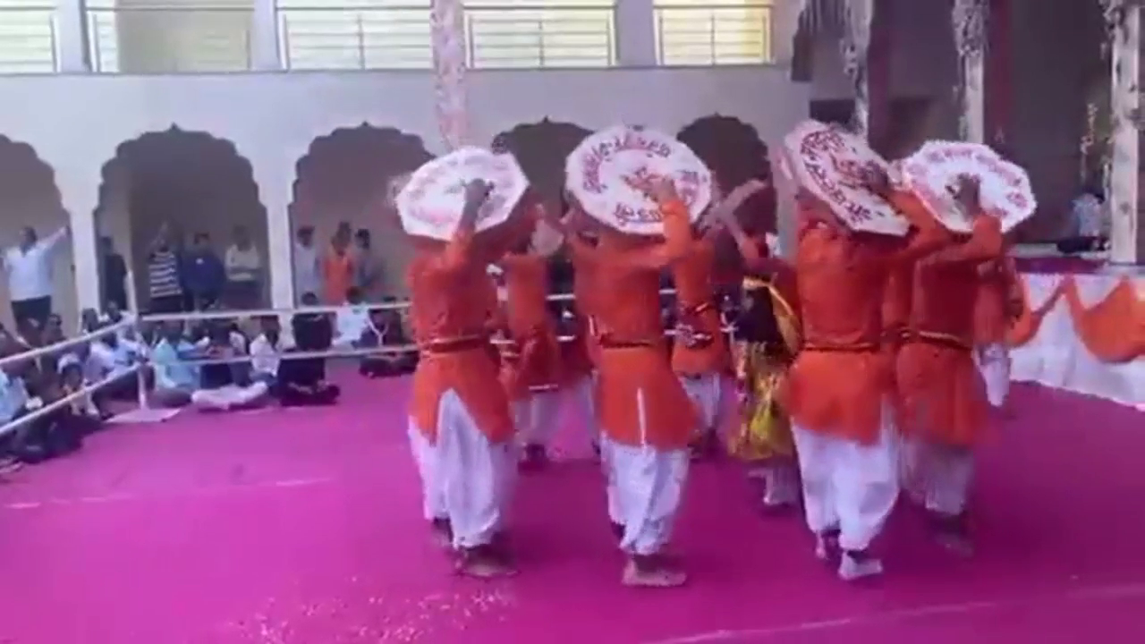 Folk Culture of Shekhawati,  The blaze of Shekhawati, Gindar folk dance in Sikar