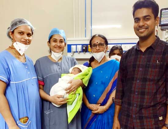 collector wife gives birth, collector wife gives birth to a baby boy, collector wife gives birth to a baby boy in government hospital, bhadrachalam news, ಮಗುವಿಗೆ ಜನ್ಮ ನೀಡಿದ ಜಿಲ್ಲಾಧಿಕಾರಿ ಪತ್ನಿ, ಗಂಡು ಮಗುವಿಗೆ ಜನ್ಮ ನೀಡಿದ ಜಿಲ್ಲಾಧಿಕಾರಿ ಪತ್ನಿ, ಸರ್ಕಾರಿ ಆಸ್ಪತ್ರೆಯಲ್ಲಿ ಮಗುವಿಗೆ ಜನ್ಮ ನೀಡಿದ ಜಿಲ್ಲಾಧಿಕಾರಿ ಪತ್ನಿ, ಭದ್ರಾಚಲಂ ಸುದ್ದಿ,