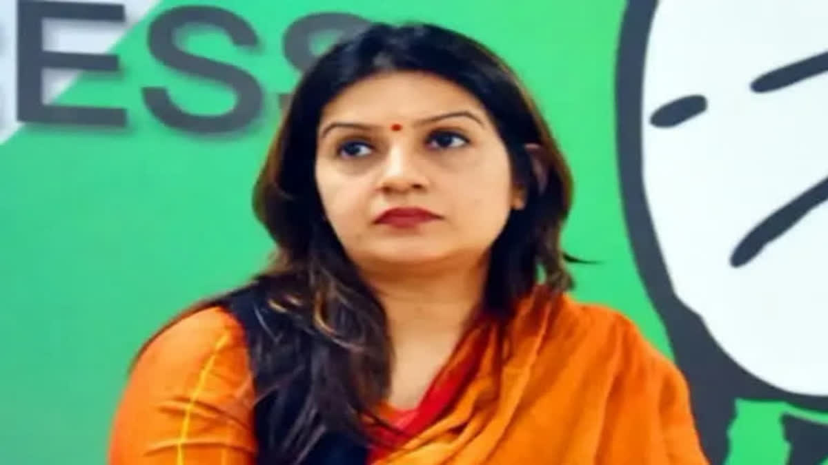 Wahi hota hai Jo manzoor-e-Narendra Modi hota hai: Priyanka Chaturvedi on 'real Sena' verdict