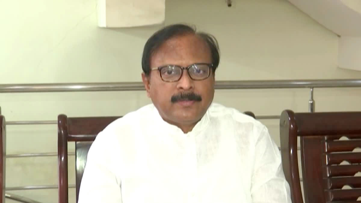 YSR Congress Kurnool MP Sanjeev Kumar resigns